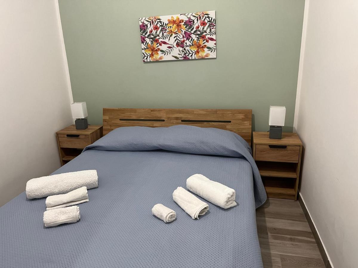 Casa Ai Tre Campanili Apartment Gela Bagian luar foto